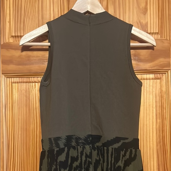 Ted Baker Green and Black Maxi Dress - Picture 9 of 14